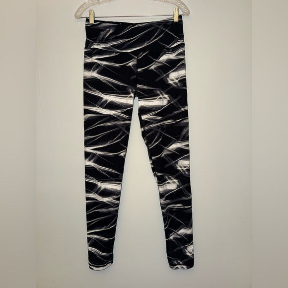 Victoria Sport Pants - VICTORIA SPORT women’s leggings sz M ✨